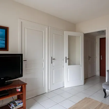 Apt 6-115898 דירה פורנישי
